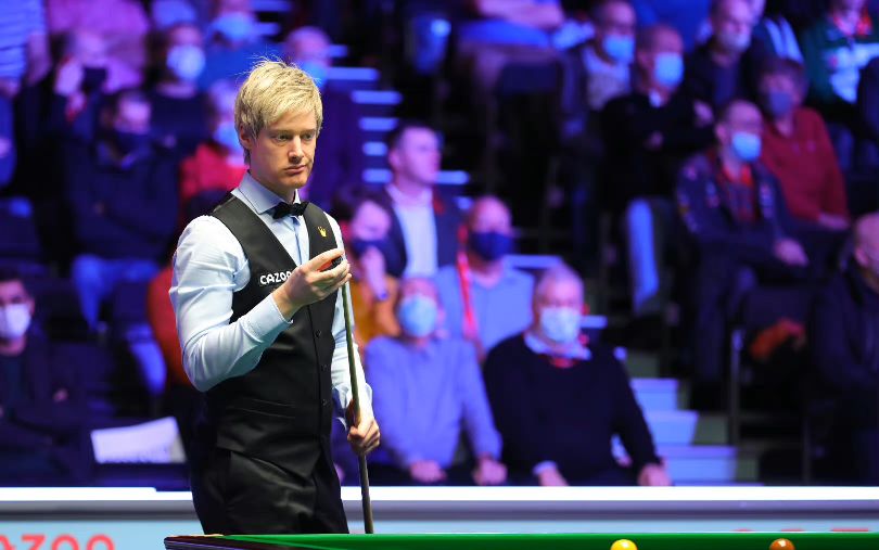 在场上埋头 在场上埋头