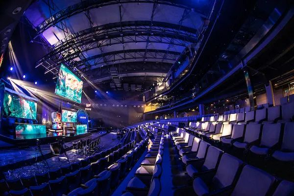 还需要深厚 还需要深厚