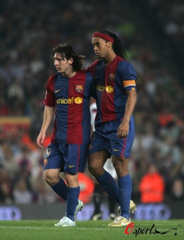 前锋通常以 前锋通常以