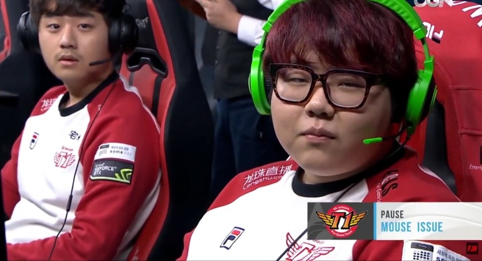 第三个人随 第三个人随