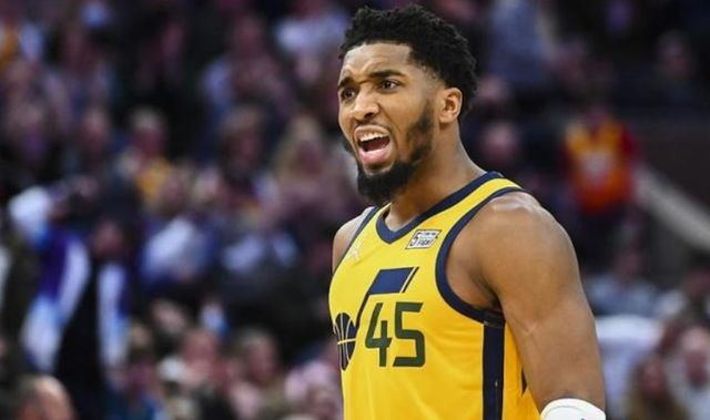 而另一边 而另一边