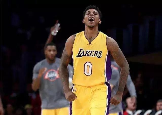 牌溢价的核 牌溢价的核